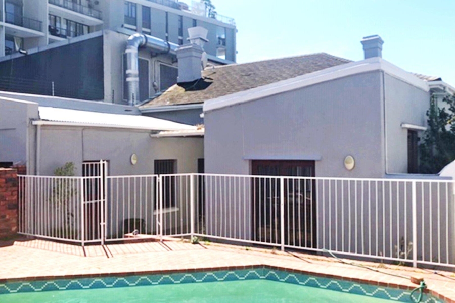 To Let 3 Bedroom Property for Rent in Green Point Western Cape
